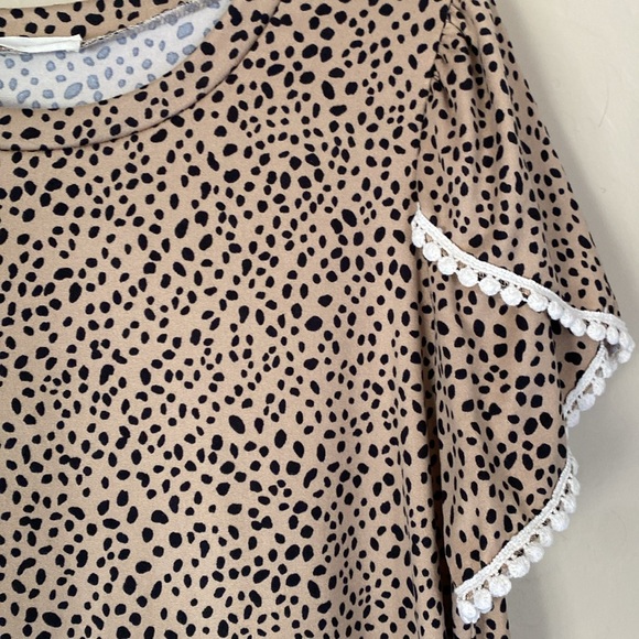 REB.in J, large, spot print with embroidered tulip sleeves - Picture 2 of 6